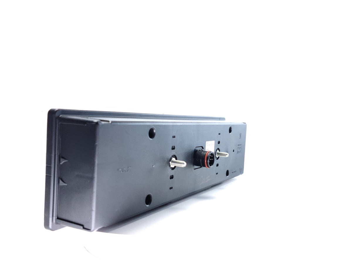 Piloto trasero Vignal de 7 funciones para DAF - Izquierdo con luz de matrícula