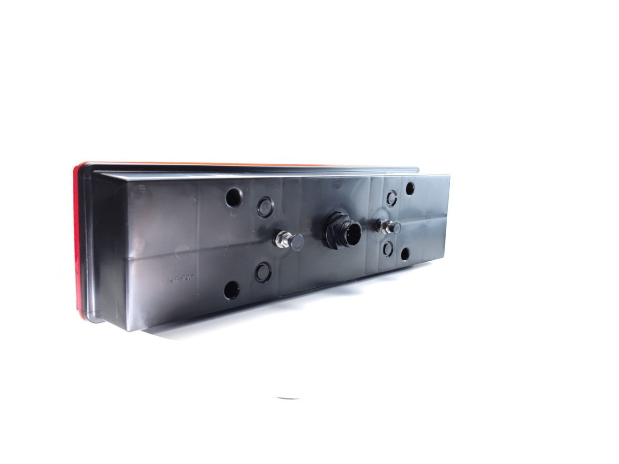 Fanale posteriore LED 7 camere sinistro con luce targa e catarifrangente