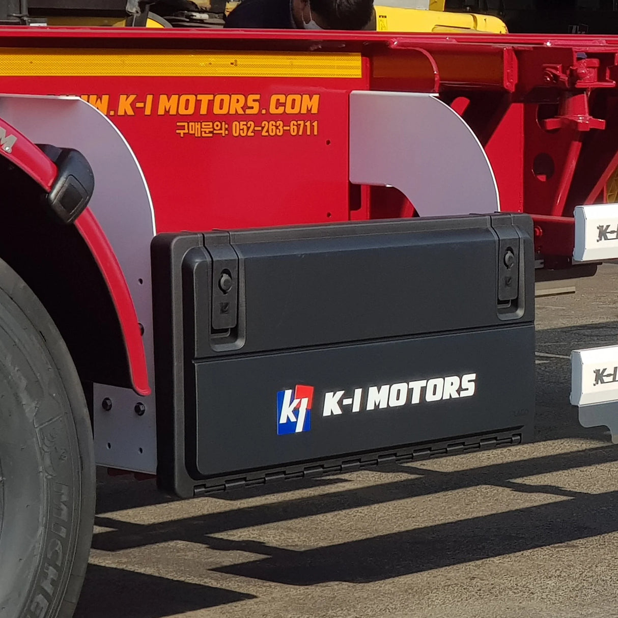 Mother Trucker Werkzeugkiste aus Kunststoff