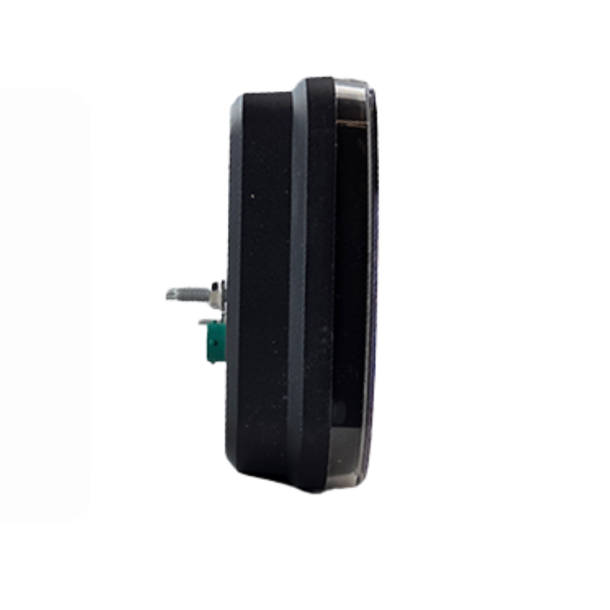 Feu arrière LED 6 fonctions avec prisme triangulaire et connecteur Canbus 12V