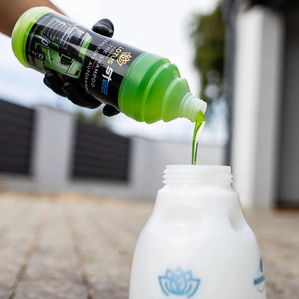 pH-neutrales Autoshampoo mit grünem Apfelduft – 1 Liter Konzentrat