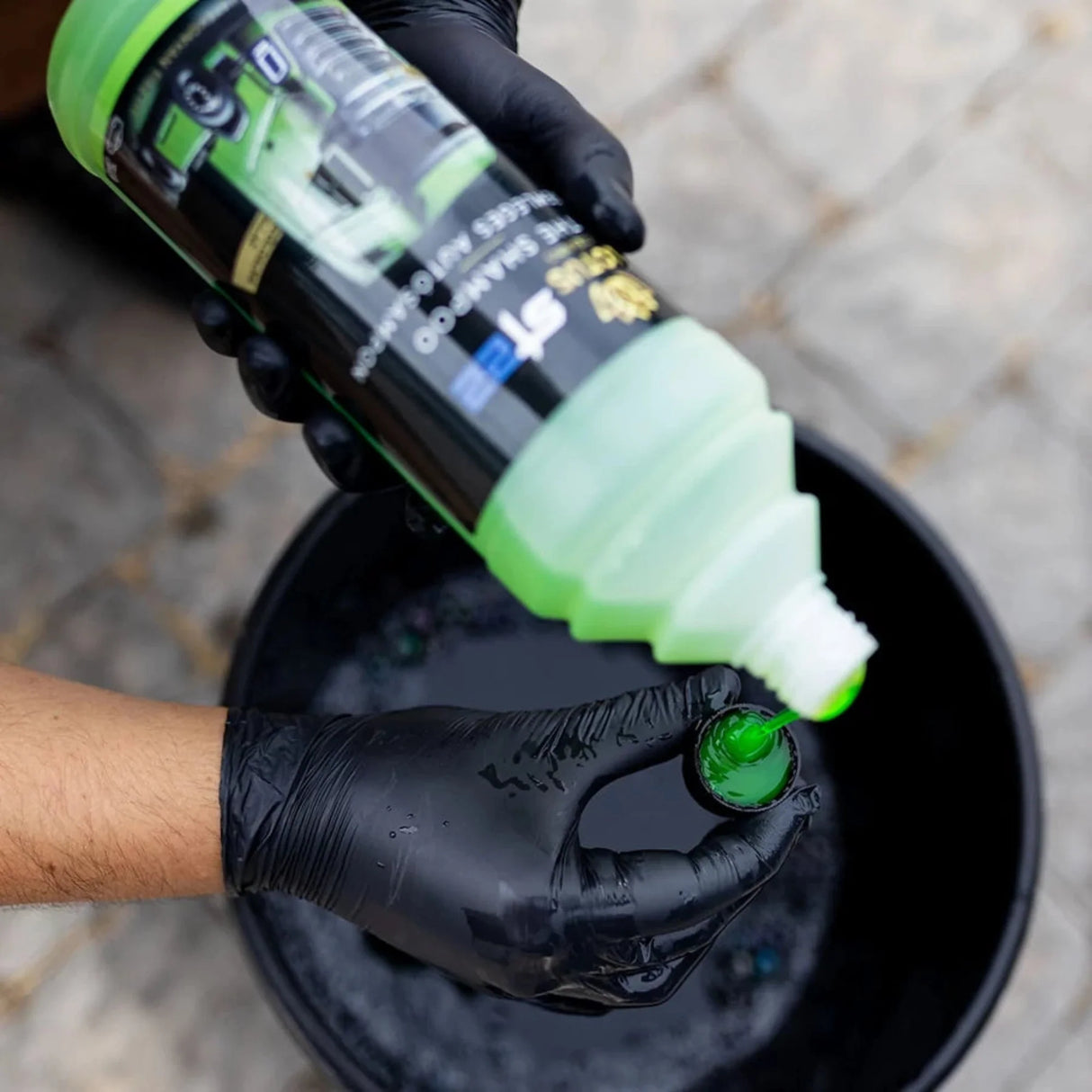 pH-neutrales Autoshampoo mit grünem Apfelduft – 1 Liter Konzentrat