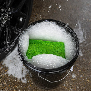 pH-neutrales Autoshampoo mit grünem Apfelduft – 1 Liter Konzentrat