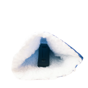 Eiskratzer mit warm gefüttertem Handschuh