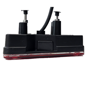 LED Rückleuchte, 4 Funktionen, dreieckig, links